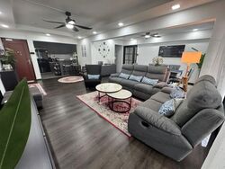 Blk 910 Jurong West Street 91 (Jurong West), HDB Executive #570698011